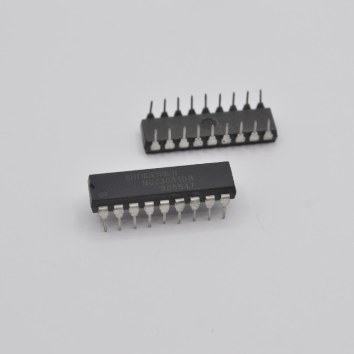 Regulador de Voltaje MCZ3001DB 20W (DIP-18)