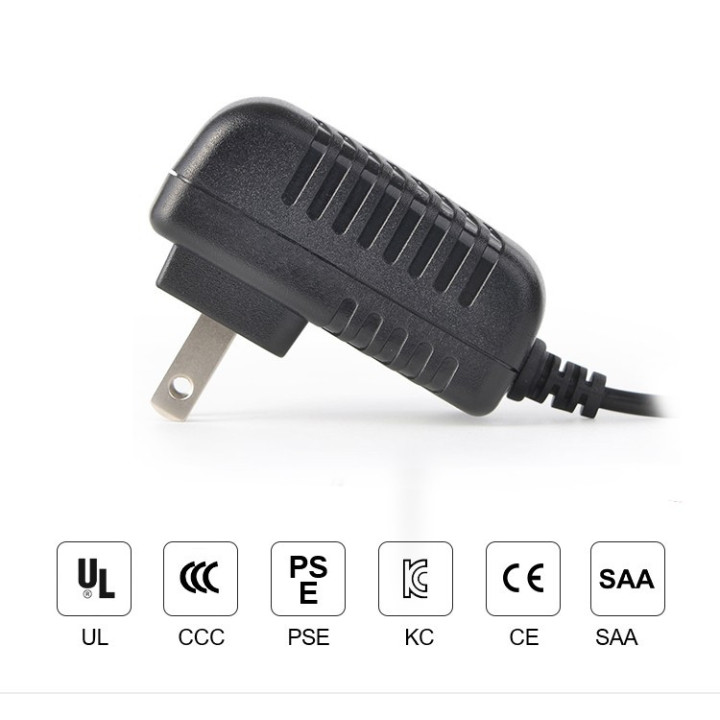 Fuente de Energía 18V 2A Conector 5.5mm x 2.5mm