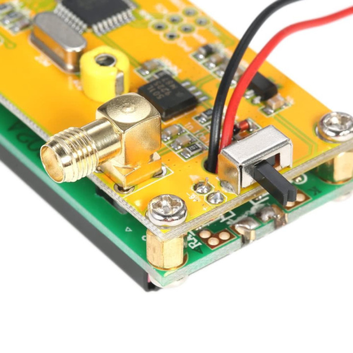 Medidor de Frecuencia 1-500Mhz (DIY)